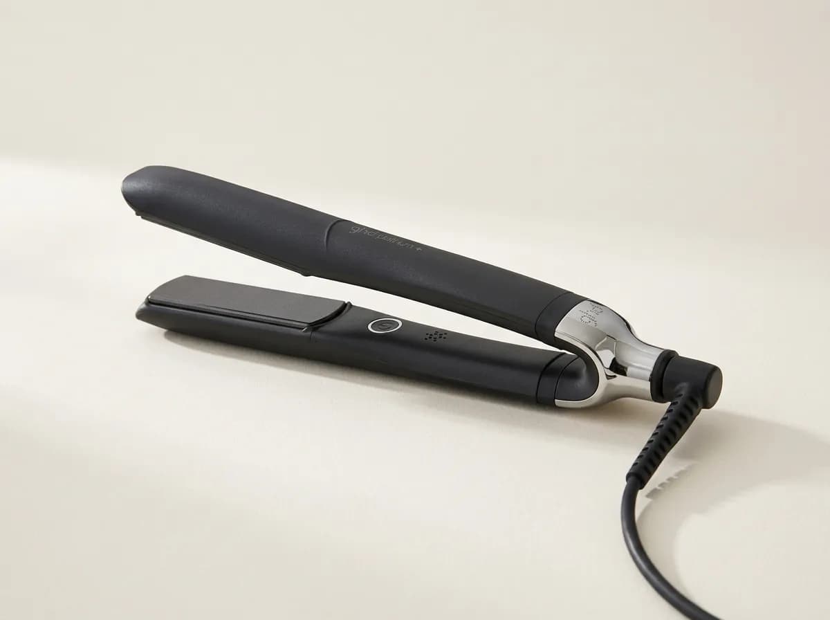 Lisseur ghd Platinum+, noir mat à charnière chromée